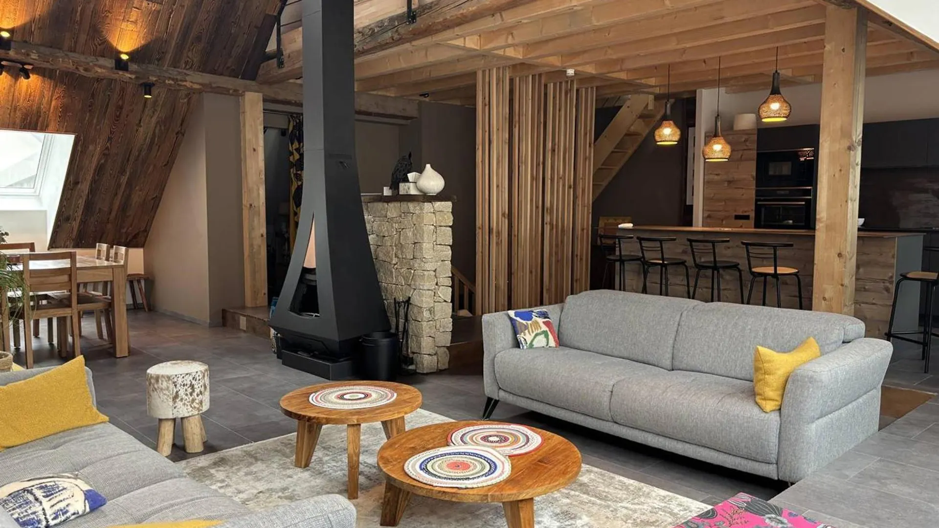 Maison Moderne Et Chaleureuse Au Coeur Du Village Avec Mezzanine Et Poele A Bois - Fr-1-548-26 Villard-de-Lans